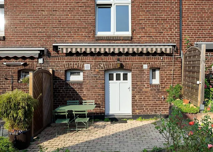 Design-hideaway In - Zechenhaus بيت للعطل *